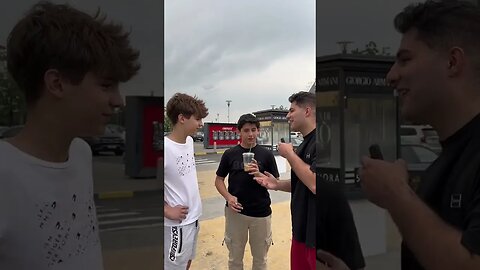 INTREB STRAINII MANCAREA LOR PREFERATA #oguritamica #mancare #food #mancaciosul #romania