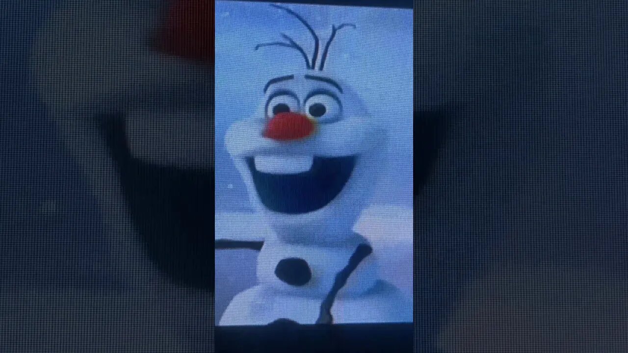 What Does Olaf Know About Love? ☃️❤️ #shorts #short #disney #frozen