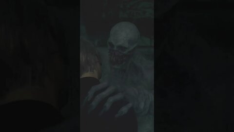 Omg what’s that white monster #residentevil4remake #short