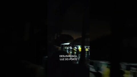 Até a luz do porte entrou pelo meio do povo em Brasília #shorts