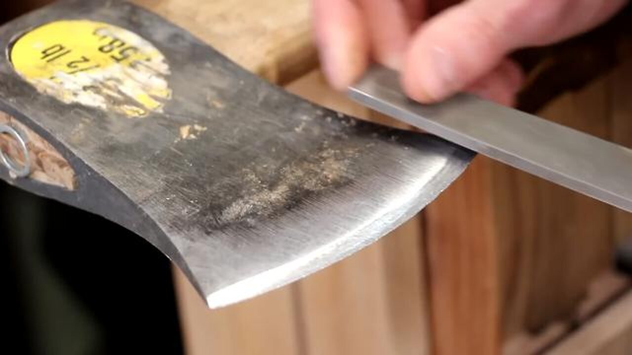 HOW TO SHARPEN AN AXE (ITS EASY)