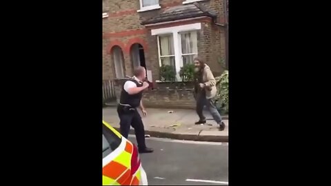 Crazy Dude vs The Met #police round one