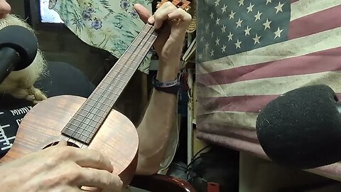 Good morning, my darling (with Baritone uke)