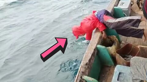 Almost get drag by marlin fish!!!!!