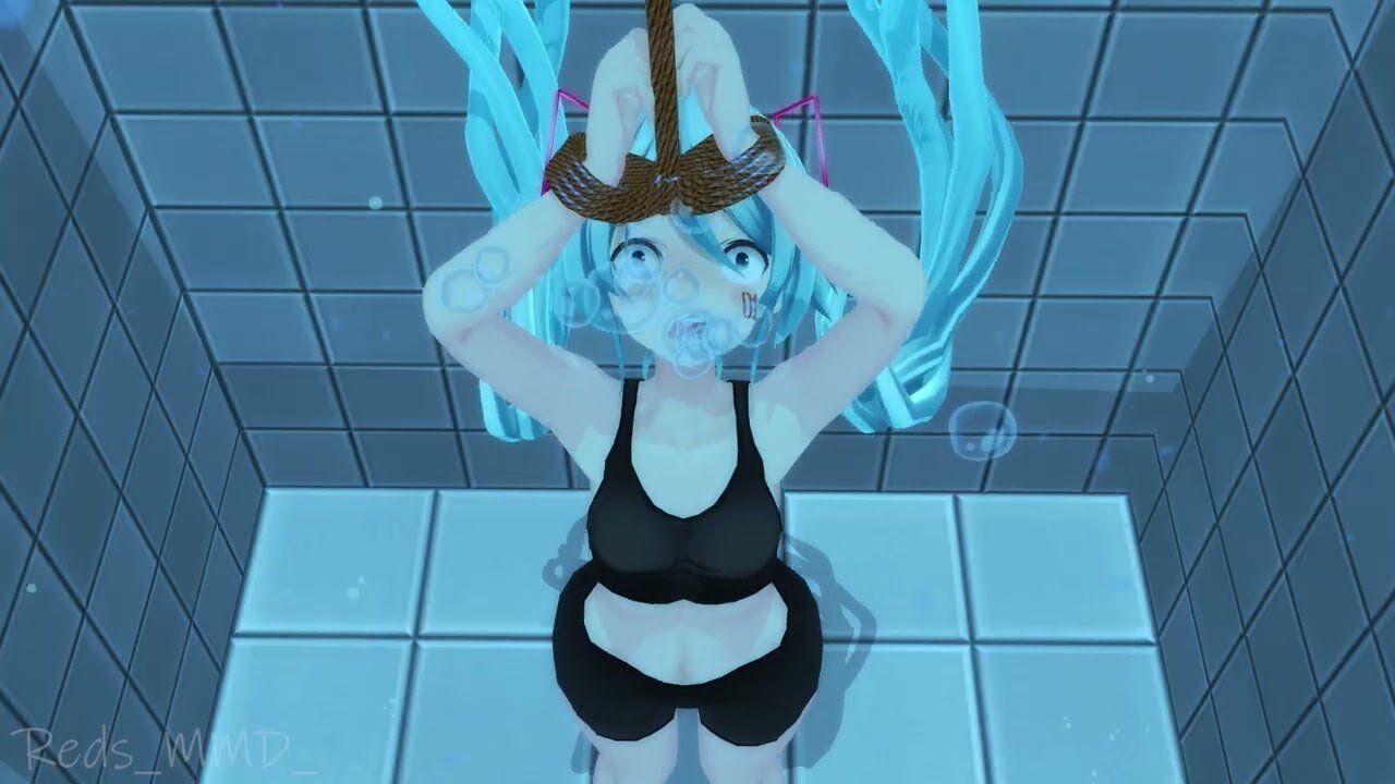 Hatsune Miku Drowns