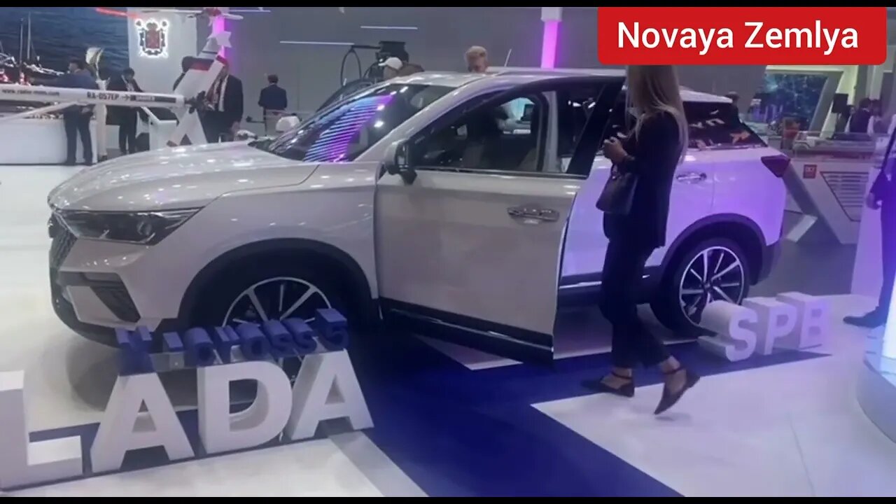 Russia shows Lada X-Cross 5 & Aurus Komendant SUVs & Kvadra-T shockproof Tablet at SPIEF 2023