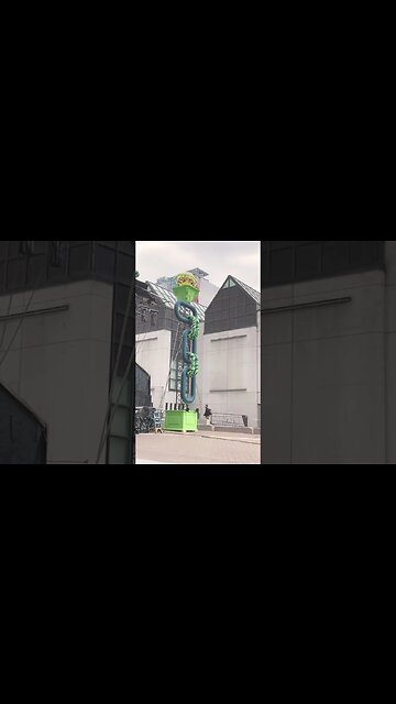 Place des arts preparation for Francofolies Fest