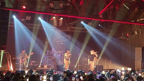 N.Flying in Houston Song Needs ID