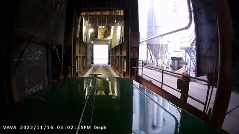 Peterbilt 389 loading bean meal #3