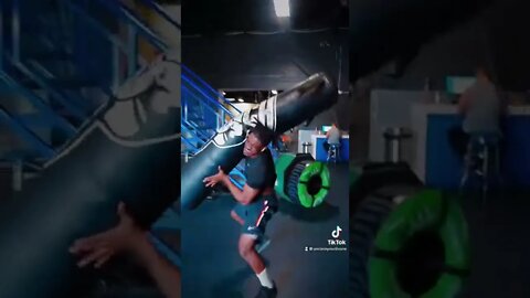 If he doesn’t want to meet your family on the first date 👑