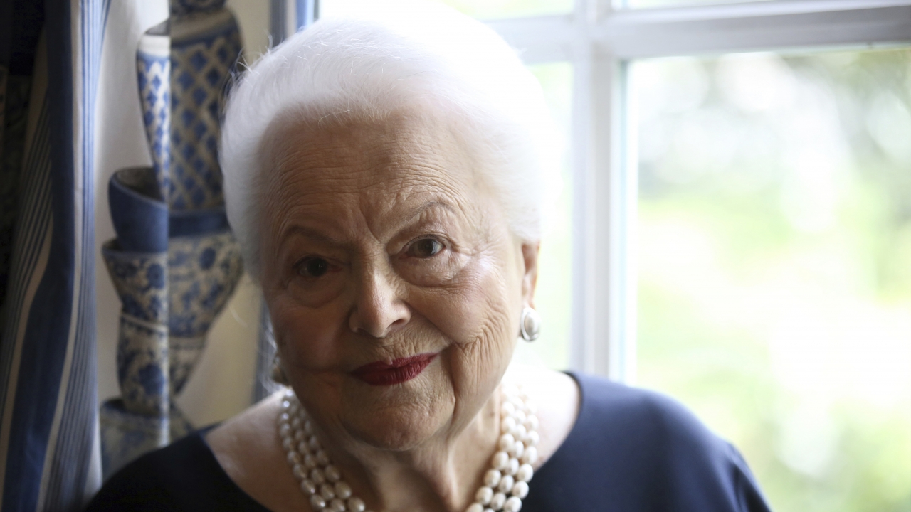 Oscar-Winning Actress Olivia De Havilland Dead At 104