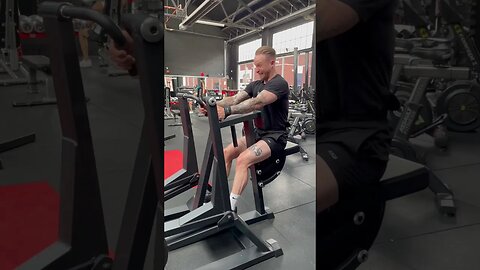DONT BE FOOLED BY THE WEIGHT #youtuber #fitness #fitnesslife #gymworkout #viral #gym #gymexercise