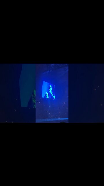 Drake talks to the brokies