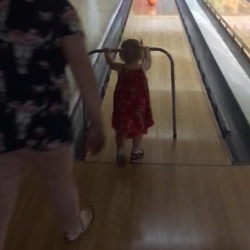 Bowling FAIL: Little Girl Slips and Falls on the Lane