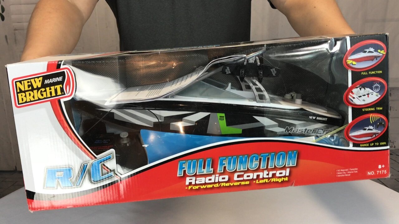 R/C Radio Control Mastercraft Ski Boat Unboxing