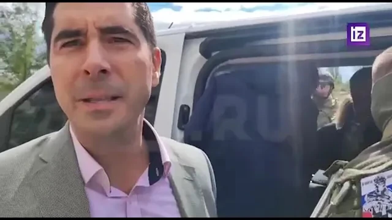 Russian fighters evacuate Serbian citizens and observers due to the shelling of Novaya Kakhovka