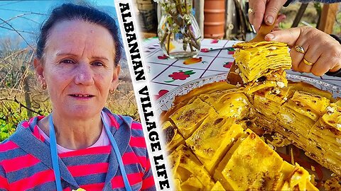 Petulla të FSHIRA Tradicionale. Traditional Albanian Crepes With Cheese!
