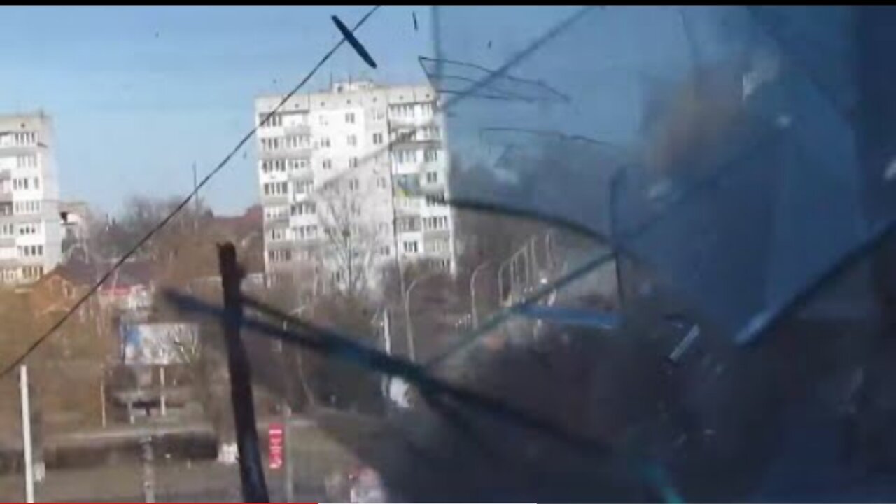 Ukraine War - Russian Tank Fires Directly At Residential Building • Nearly Hits Person Filming