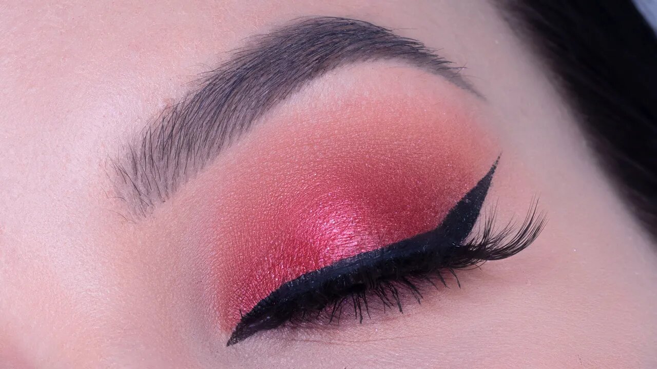 Foxy Valentine's Day Inspired Eye Look | MavenBeauty