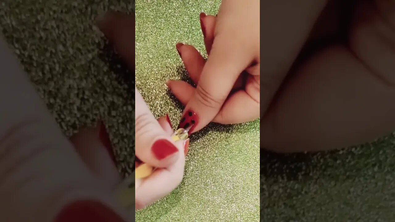 Easy nail art..... #ytshorts #shortsfeed #nails #mehsimcreations #nailshort #nailpolish