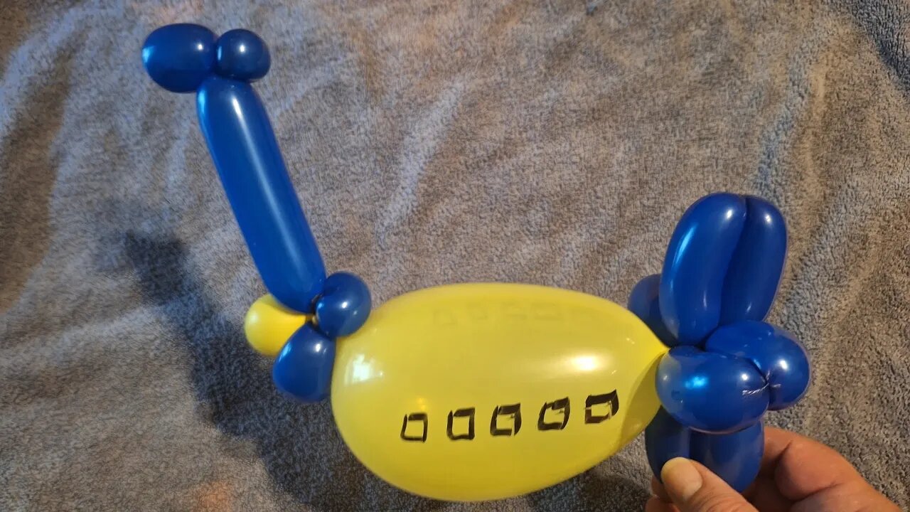 Day 198 - Making a Cute Balloon Submarine