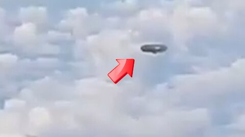 Taken from an aircraft, a stick-shaped UFO is leaving [Space]