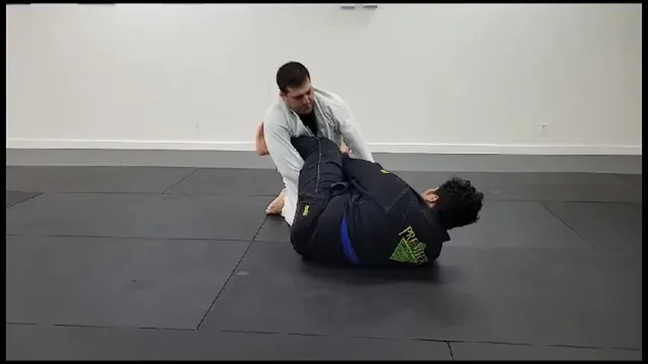 Basic bjj drilss for beginners 😮 #cornhole #bjj #jiujitsu #bjjlifestyle