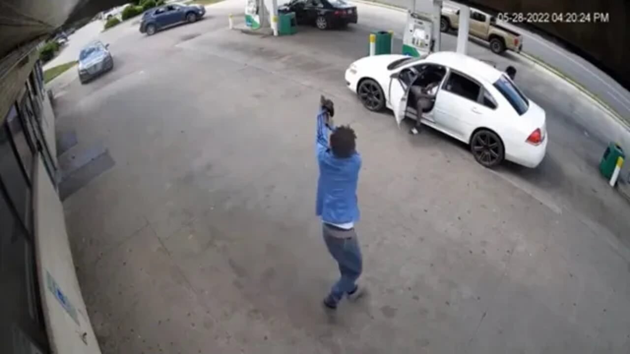 They Playing For Keeps On The Streets Busting Them Hammers