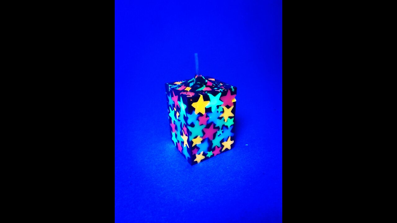 Cube candle with inlaid fluorescent wax stars 🌟