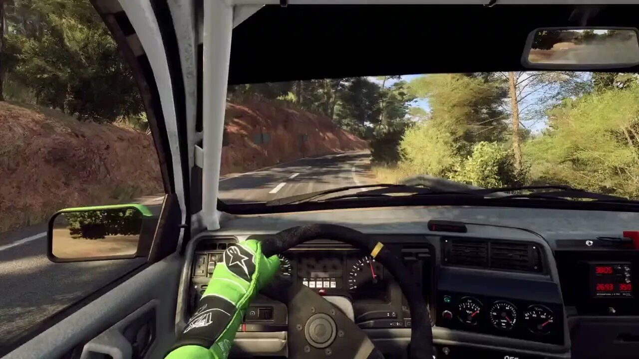 DiRT Rally 2 - Sierra Cosworth Shuttles Through Montverd