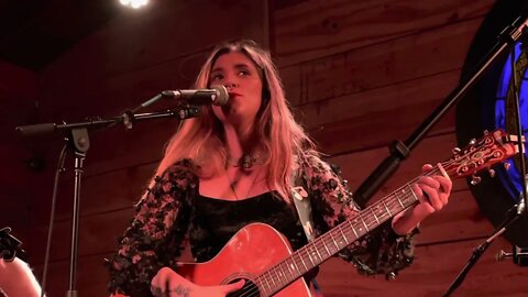 Sierra Ferrell - Lonesome Woman Blues (T-Bone Walker) The Burl Lexington, KY 12.9.21