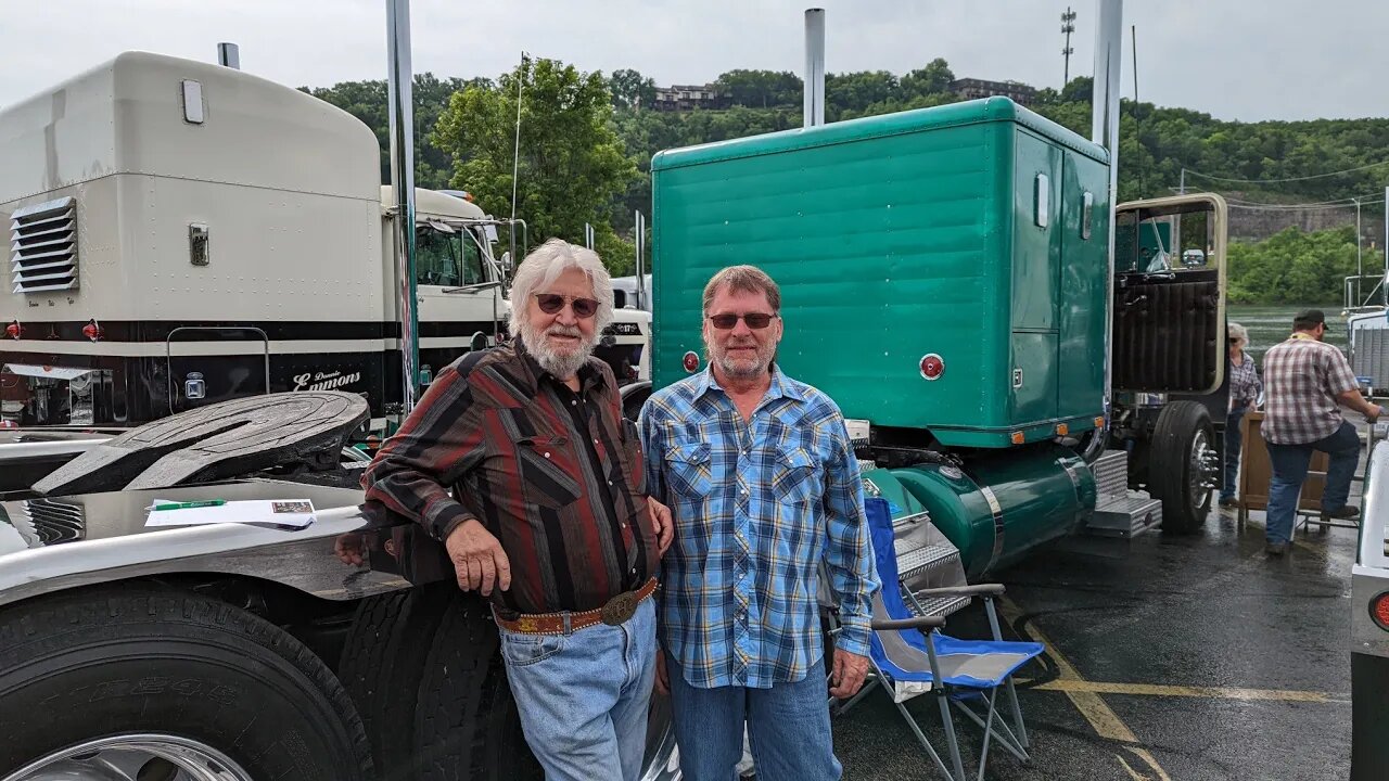 Meet Huck! An 80 year old trucker and past Super Rigs winner!