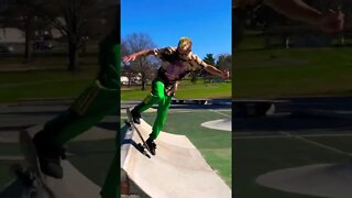 Willow disaster fakie on lock over spine @ Millersville #skatepark #skateboarding #skate #skateboard