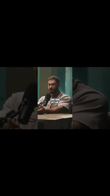 Chris Bumstead’s Parents Waited An Hour In Line To Get An Autograph