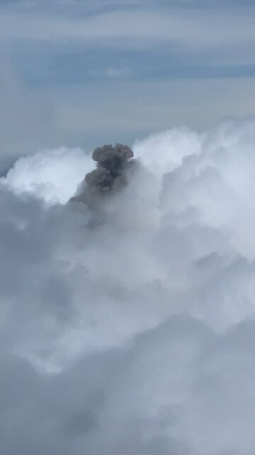 Volcano Fuego blasting