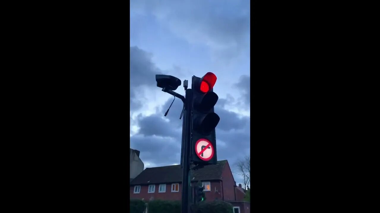 ULEZ Camera disconnected in London! 🔥👍🚫💪 #khanout #ulez