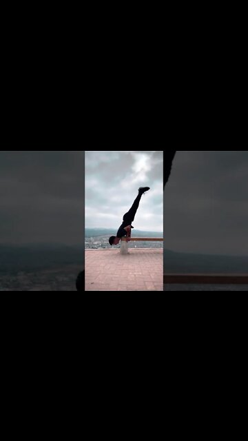 Shoulder Stand Épico en el Morro Solar (Al Borde de un Acantilado)