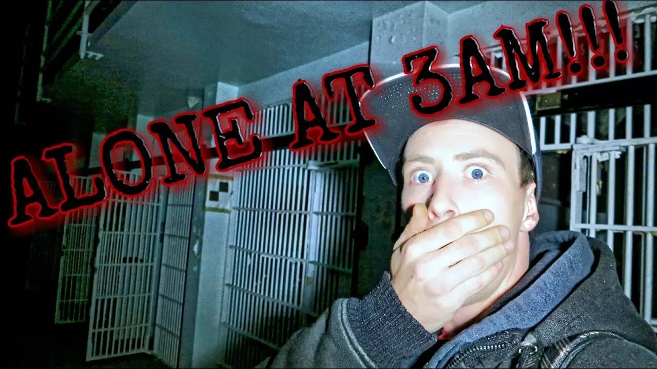 (NEVER RAN SO FAST!!) ALONE AT NIGHT IN ABANDONED PRISON!!