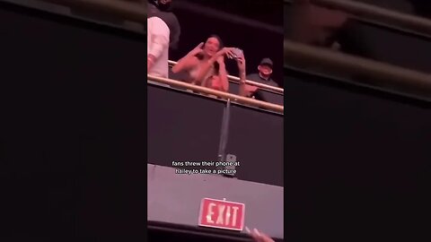 Fans Threw Their Phone At Hailey To Take A Picture Video By Papibrum #Shorts