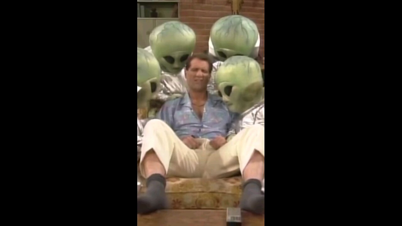 Al speaks to aliens | Married With Children