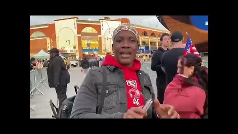 Black Woman Alleges She Was Not Giving The Same Jab As White Folks