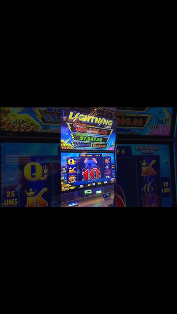 $250 BET On A Slot Machine #casino #lasvegas #slots