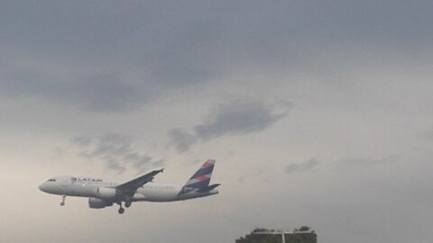 Airbus A320 PR-MYN na aproximação final antes de pousar em Manaus vindo de Guarulhos(07/23/2021)