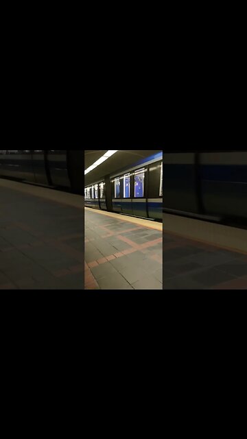 De la Savane Late night Metro