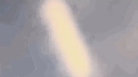 2 self illuminated objects/ UFO entering the atmosphere flyby