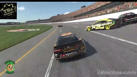 Made it through with just a little bit of damage. #iracing #simracing #fyp #nascar #dega