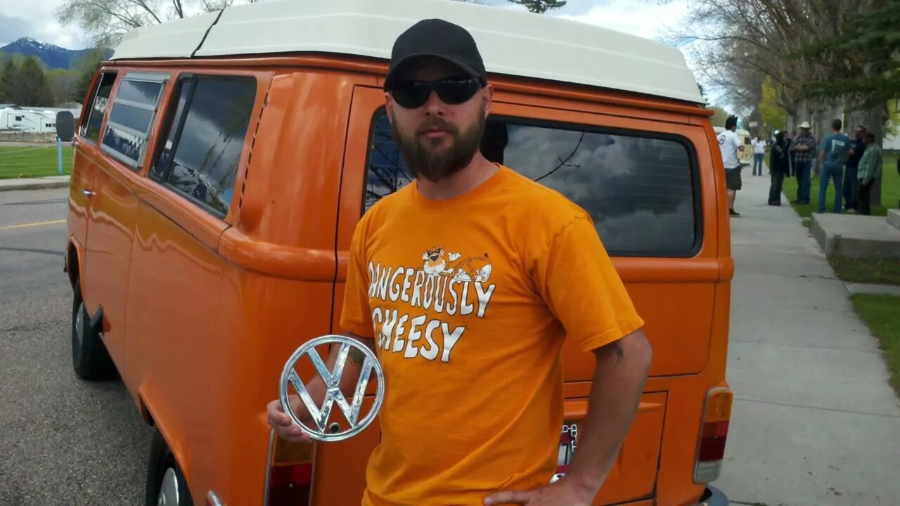 Building a 1973 Volkswagen bus.