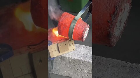#melting #brass for a #project #metalcasting #sandcasting #devilforge #belgium