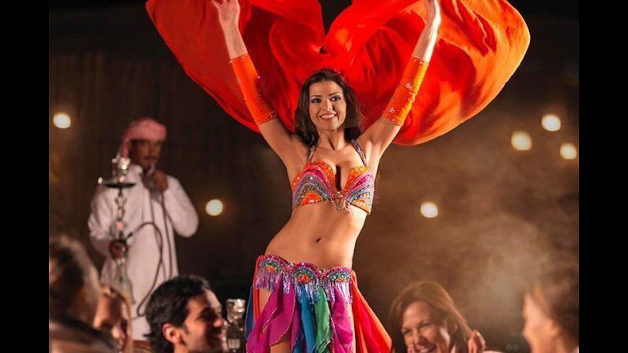 Belly Dance - Dubai Desert Safari