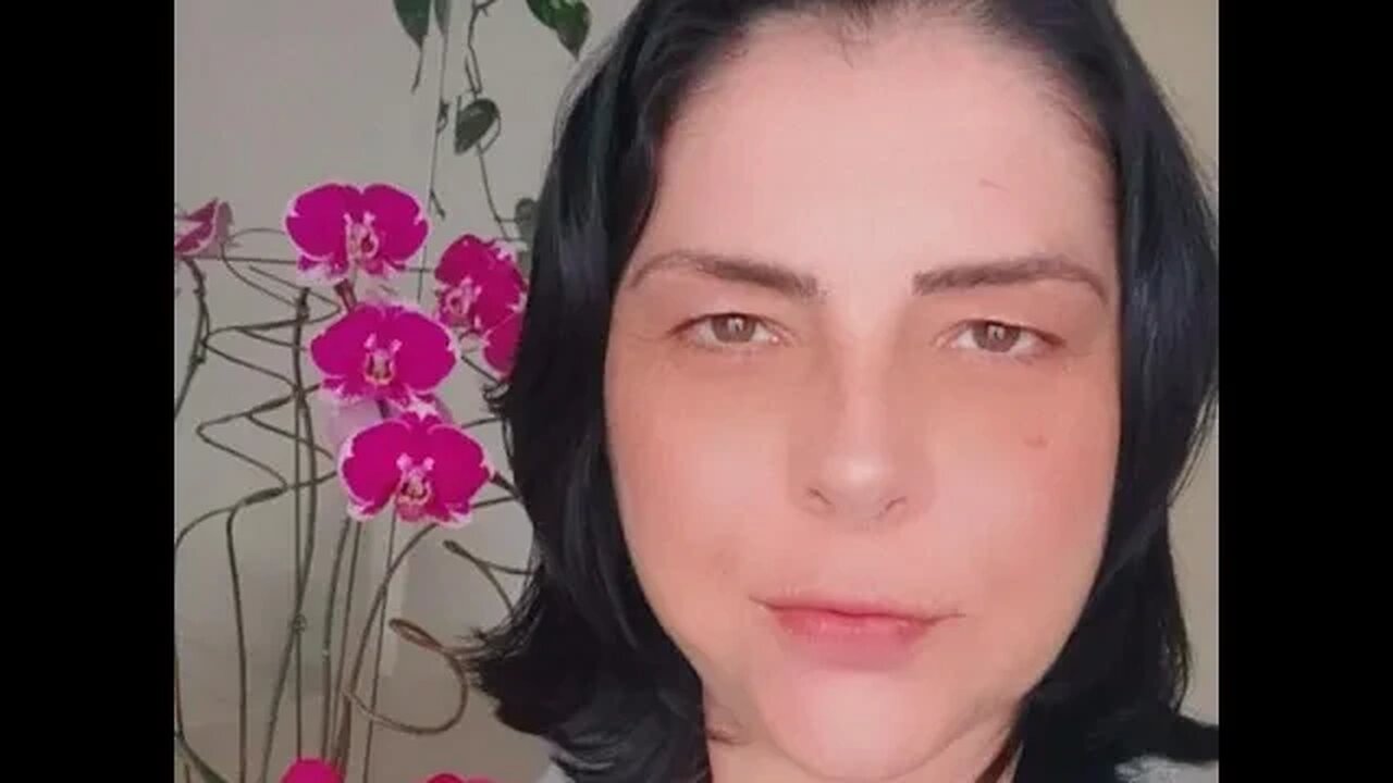 Edição de Vídeo e Capas para Canais com Rose Melo!